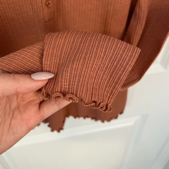 NWT Old Navy Long Sleeve Rib Knit Henley Long Sleeve Top - Picture 5 of 7